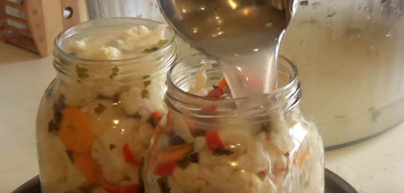 Очень вкусные салаты из капусты на зиму: рецепты для длительного хранения в банках