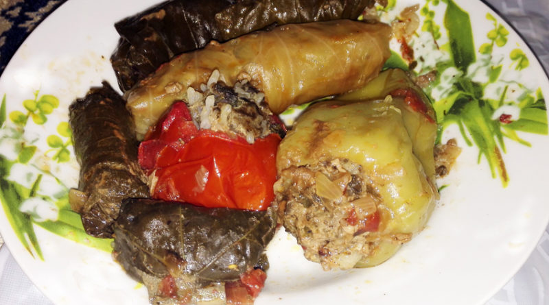 Долма в виноградных листьях по-азербайджански. Классический рецепт приготовления