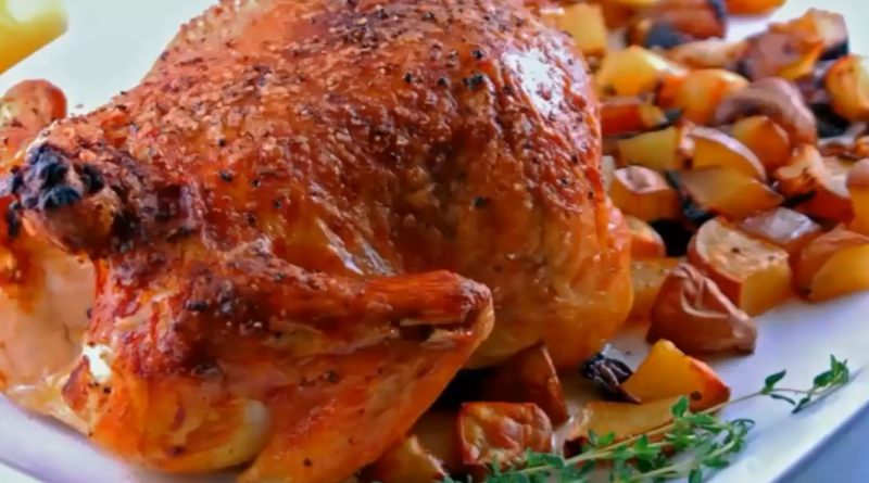 Курица в духовке: 4 рецепта курицы с картошкой в духовке целиком (с фото)