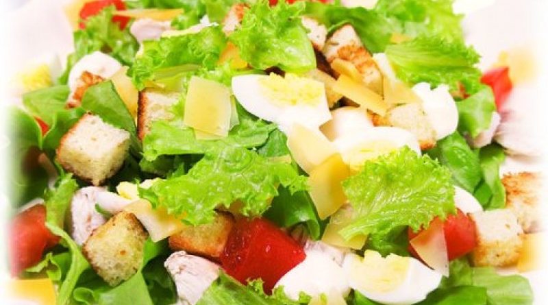 Салат Цезарь с курицей — 10 простых классических рецептов в домашних условиях