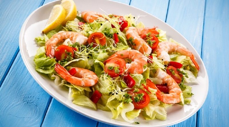 Классический рецепт салата Цезарь с креветками. Очень вкусный и простой рецепт Цезаря в домашних условиях