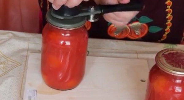 pomidory-v-sobstvennom-soku-palchiki-oblizhtsh (7)
