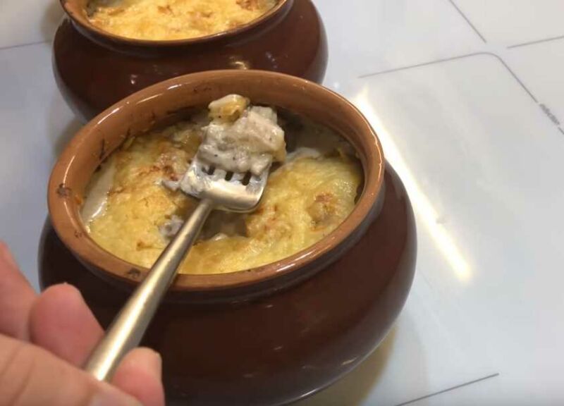 Жульен с курицей и грибами в духовке со сливками - рецепт классический